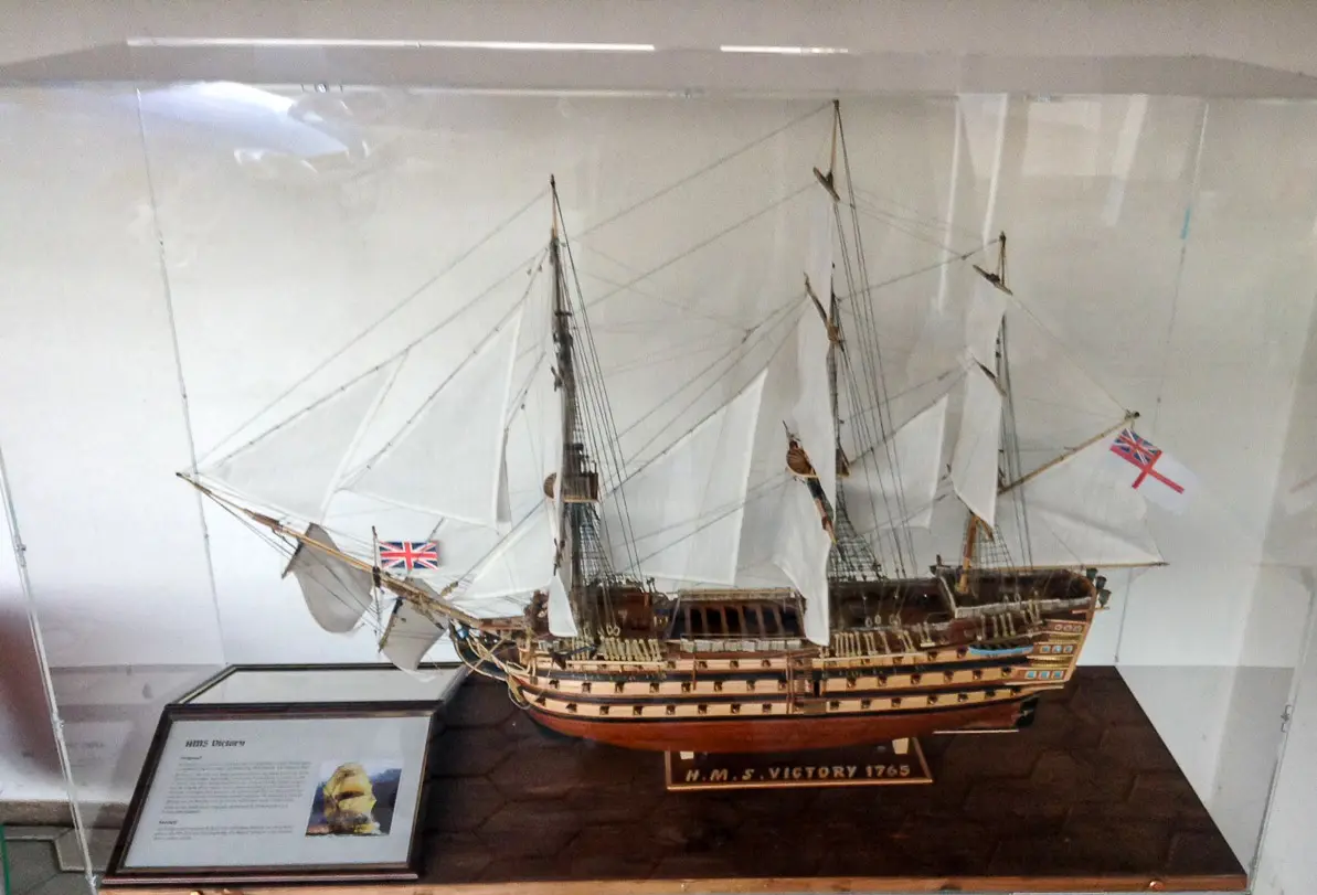 Clear Sora acrylic display case over the model sailing ship HMS Victory 1765 with fully rigged tackle and sails
